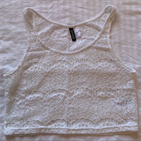 🤍☀️ White Crochet Cropped Top - Picture 1 of 5